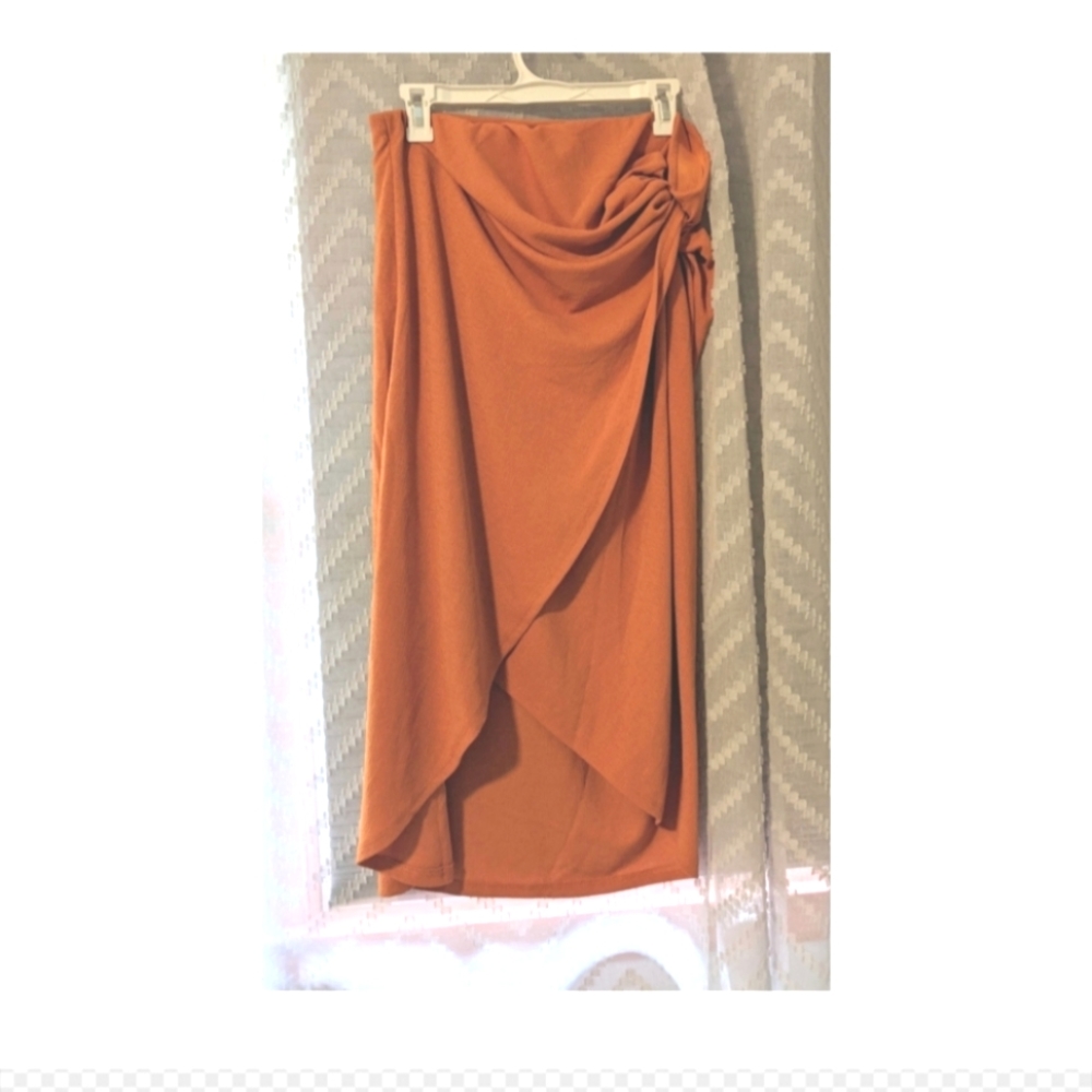 H&M midi skirt NWT
